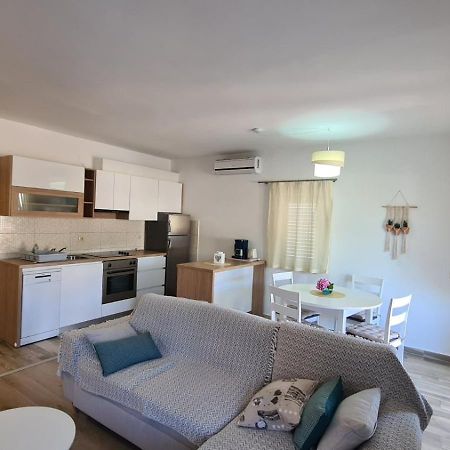 Apartments Ivanovski Rab Town Exteriör bild