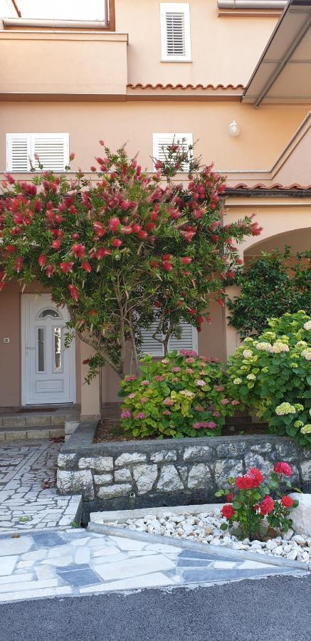 Apartments Ivanovski Rab Town Exteriör bild