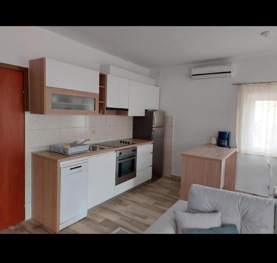 Apartments Ivanovski Rab Town Exteriör bild