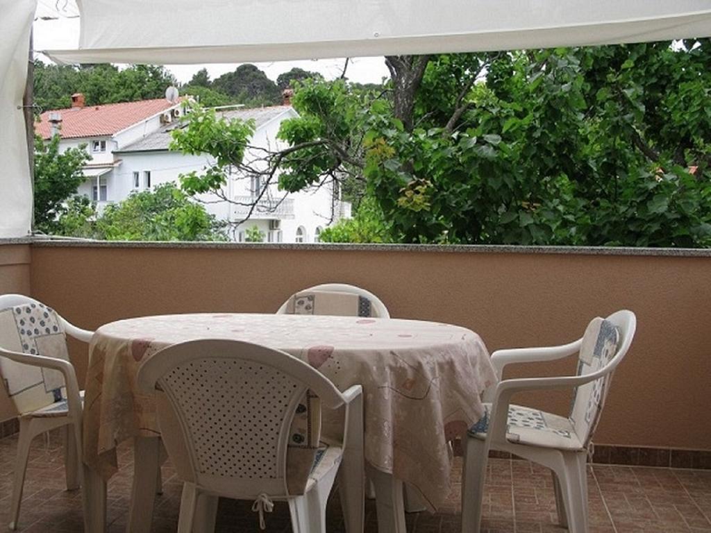 Apartments Ivanovski Rab Town Exteriör bild